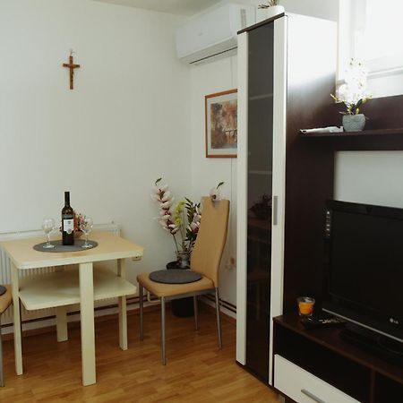 Soba Luic Daire Zupanja Dış mekan fotoğraf